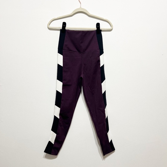 NEW Port De Bras Single Arrow High Waisted Athletic Leggings Fig Black XL - Picture 1 of 4